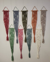 Load image into Gallery viewer, Wall Hanging Planter Wandering Vine